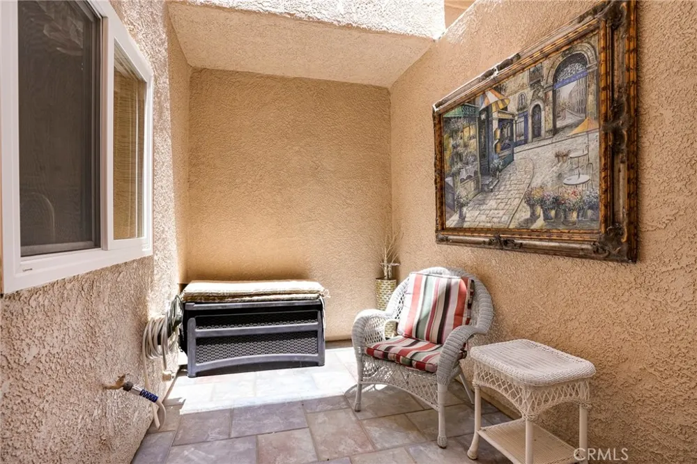 334 Country Club #C Simi Valley, CA 93065