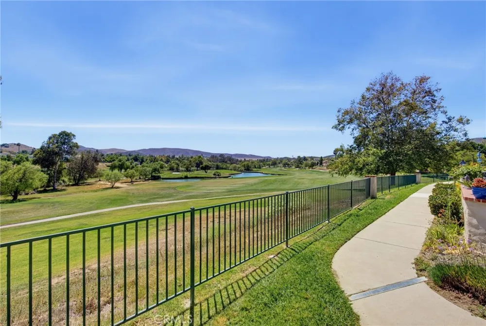 334 Country Club #C Simi Valley, CA 93065