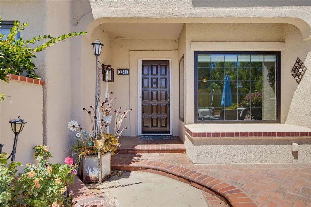 334 Country Club #C Simi Valley, CA 93065