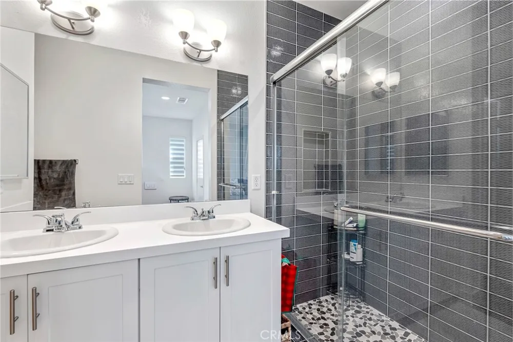 149 E Knox La Habra, CA 90631