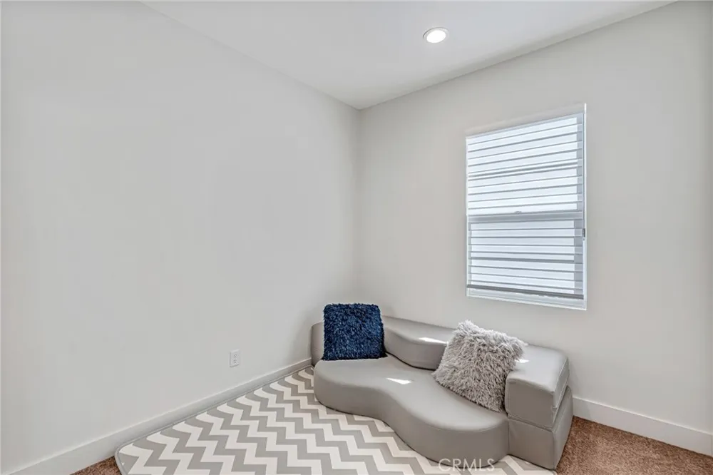 149 E Knox La Habra, CA 90631
