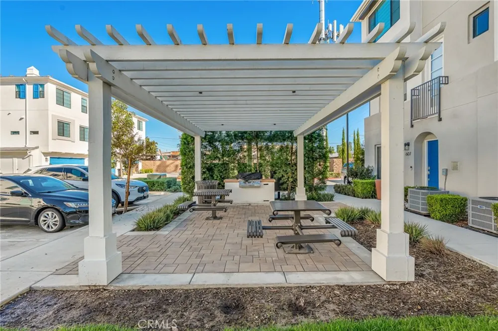 149 E Knox La Habra, CA 90631