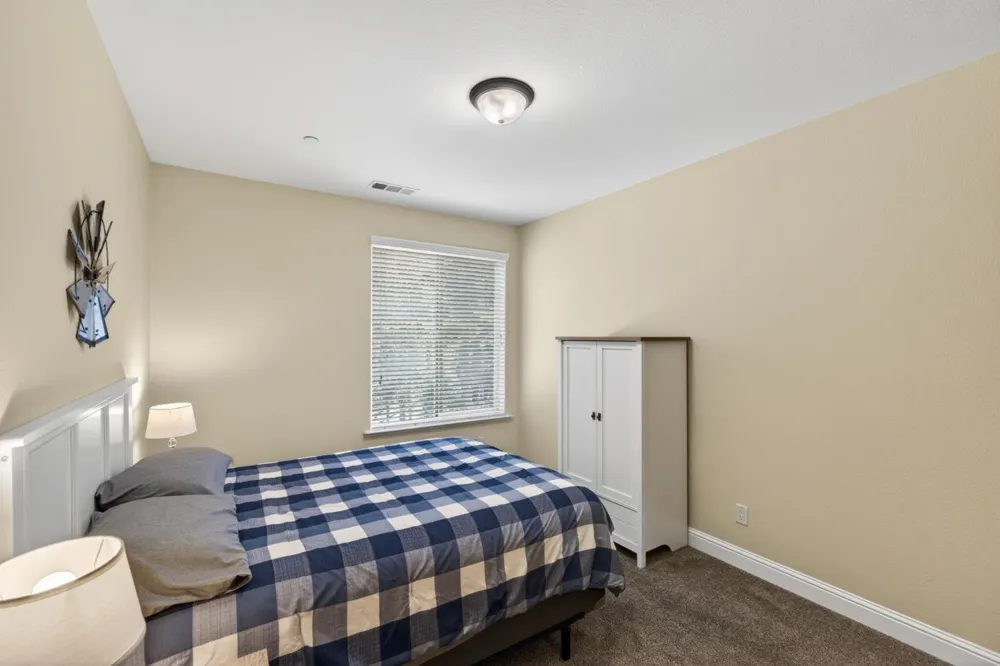 39597 Sunrock Lane Shaver Lake, CA 93664