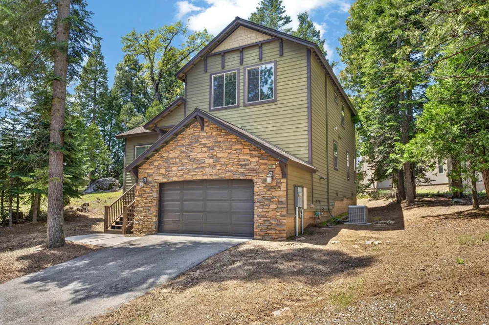 39597 Sunrock Lane Shaver Lake, CA 93664