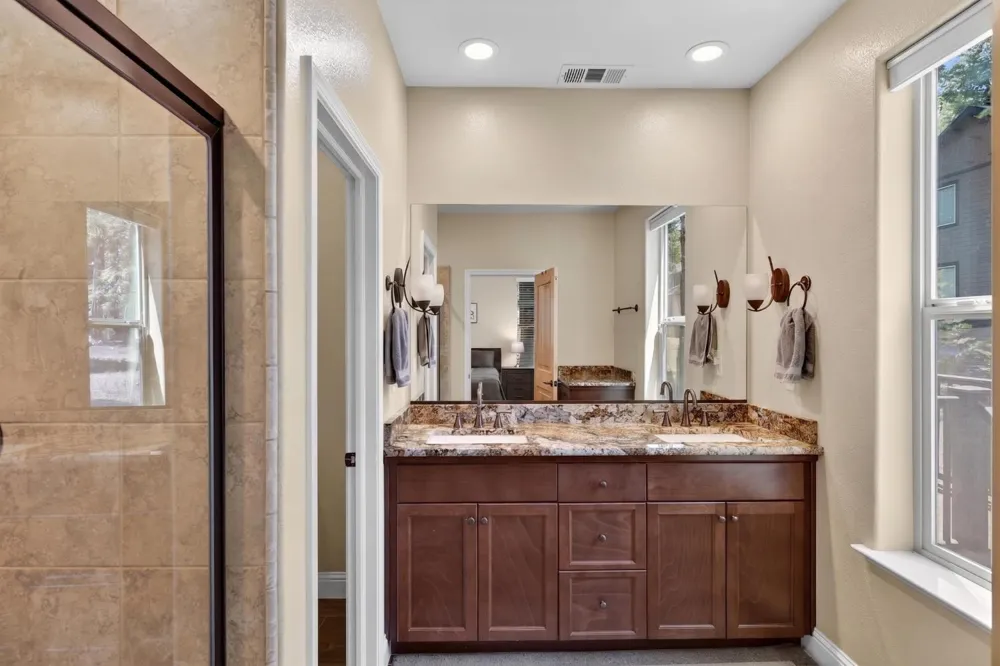 39597 Sunrock Lane Shaver Lake, CA 93664