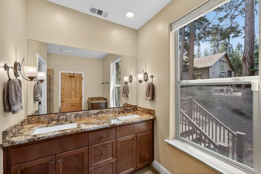 39597 Sunrock Lane Shaver Lake, CA 93664