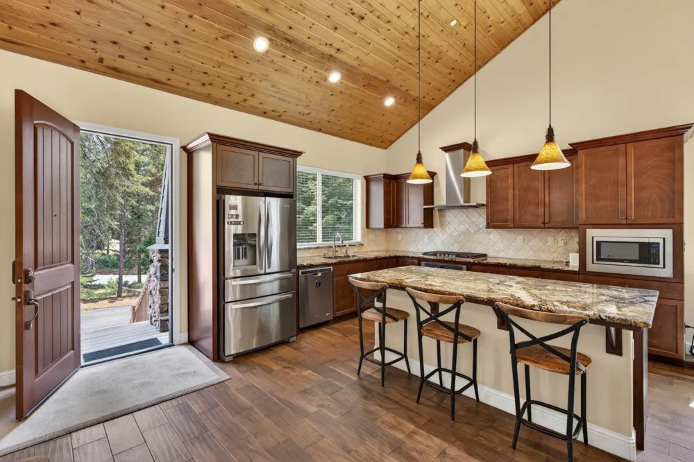39597 Sunrock Lane Shaver Lake, CA 93664