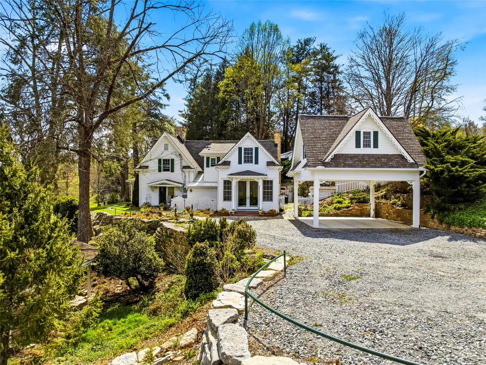 90 Woody Farm Drive Pisgah Forest, NC 28768