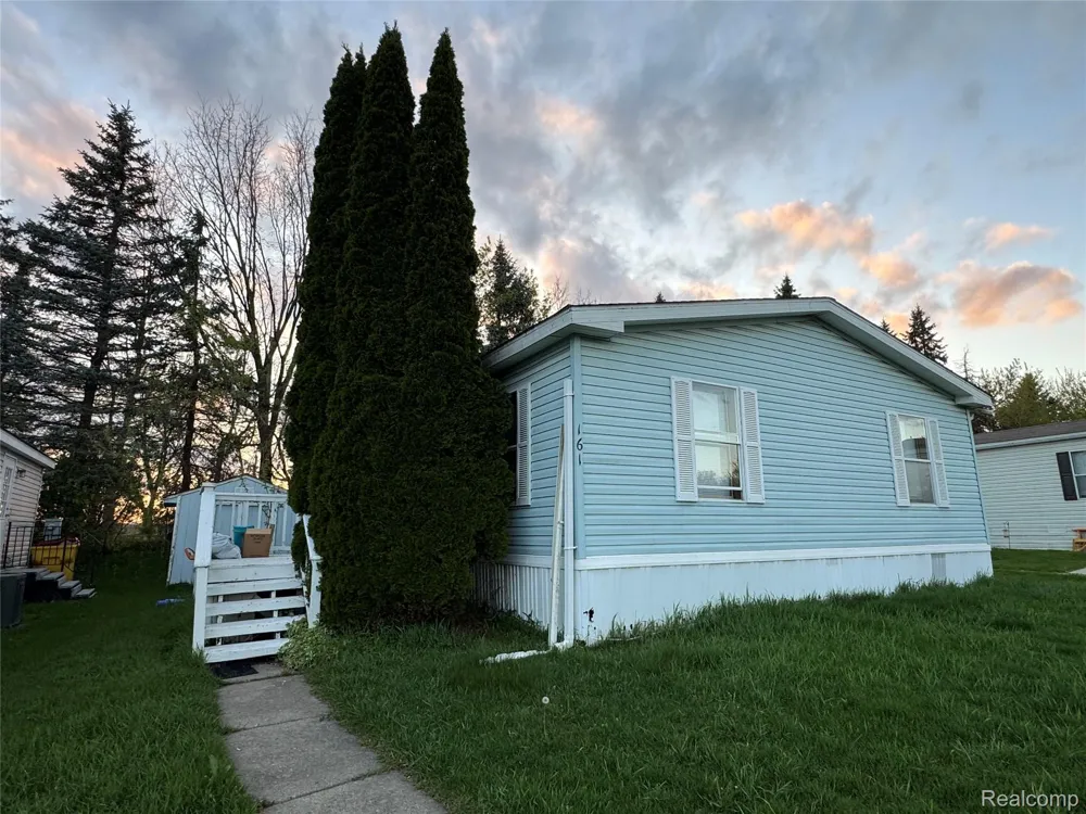2700 Shimmons Road #161 Auburn Hills City, MI 48326