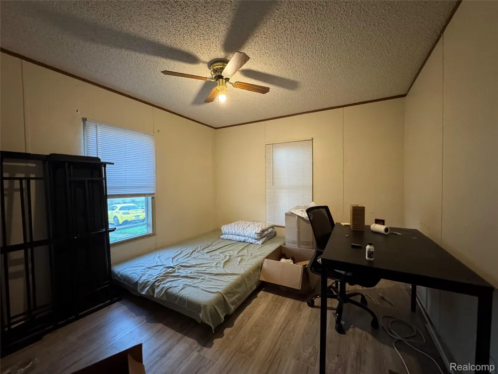 2700 Shimmons Road #161 Auburn Hills City, MI 48326