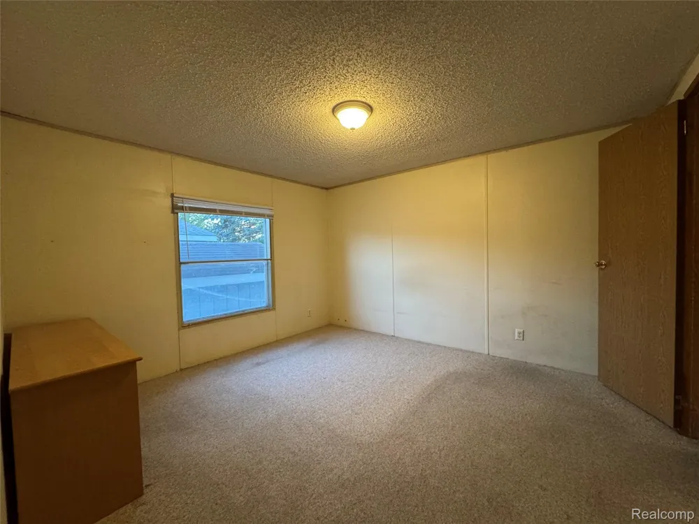 2700 Shimmons Road #161 Auburn Hills City, MI 48326