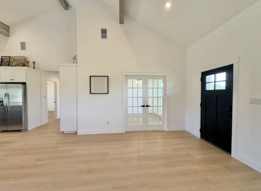 1294 Private Road 7037 Lexington, TX 78947