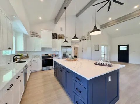 1294 Private Road 7037