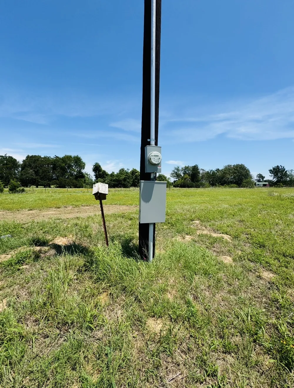 1294 Private Road 7037 Lexington, TX 78947