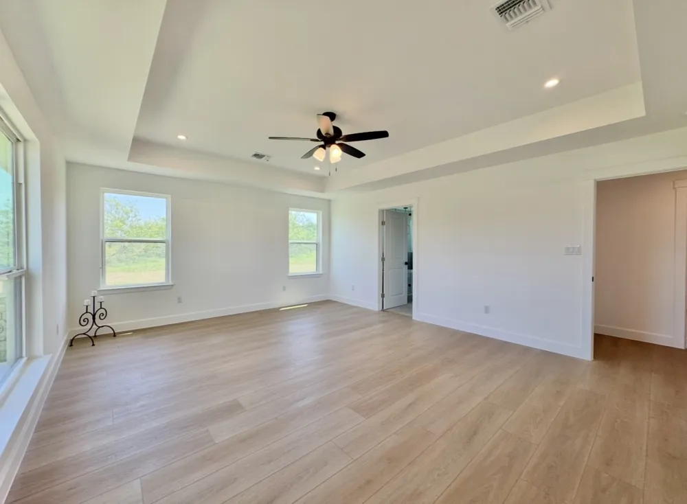 1294 Private Road 7037 Lexington, TX 78947