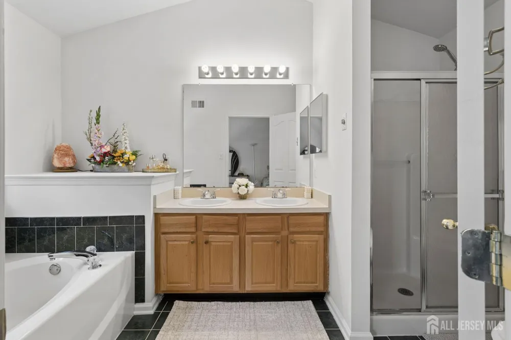 1203 Yarrow Circle South Brunswick, NJ 08810