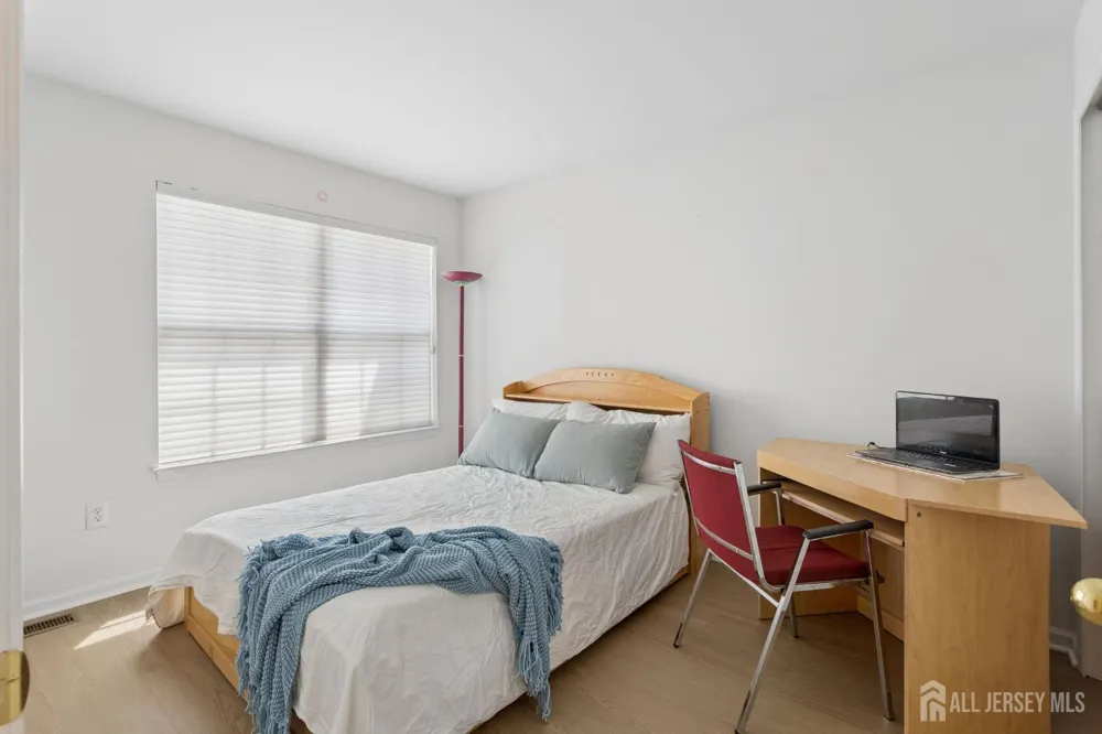 1203 Yarrow Circle South Brunswick, NJ 08810