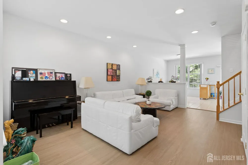 1203 Yarrow Circle South Brunswick, NJ 08810