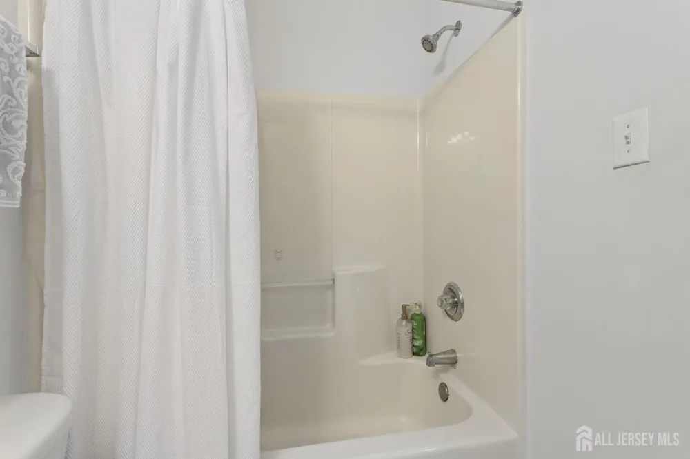 1203 Yarrow Circle South Brunswick, NJ 08810