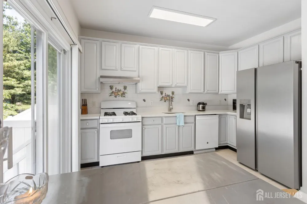 1203 Yarrow Circle South Brunswick, NJ 08810