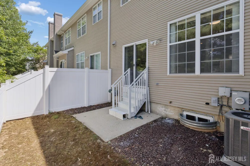 1203 Yarrow Circle South Brunswick, NJ 08810