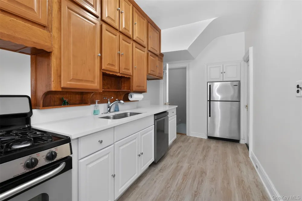 34-39 75th Street Jackson Heights, NY 11372
