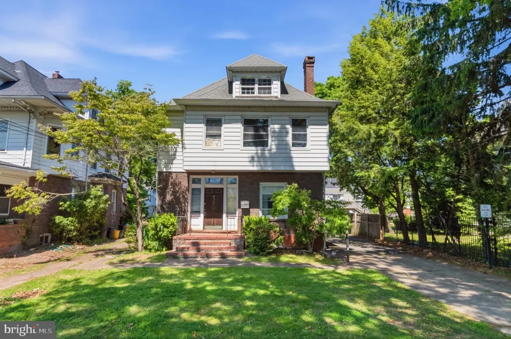908 W STATE STREET Trenton, NJ 08618