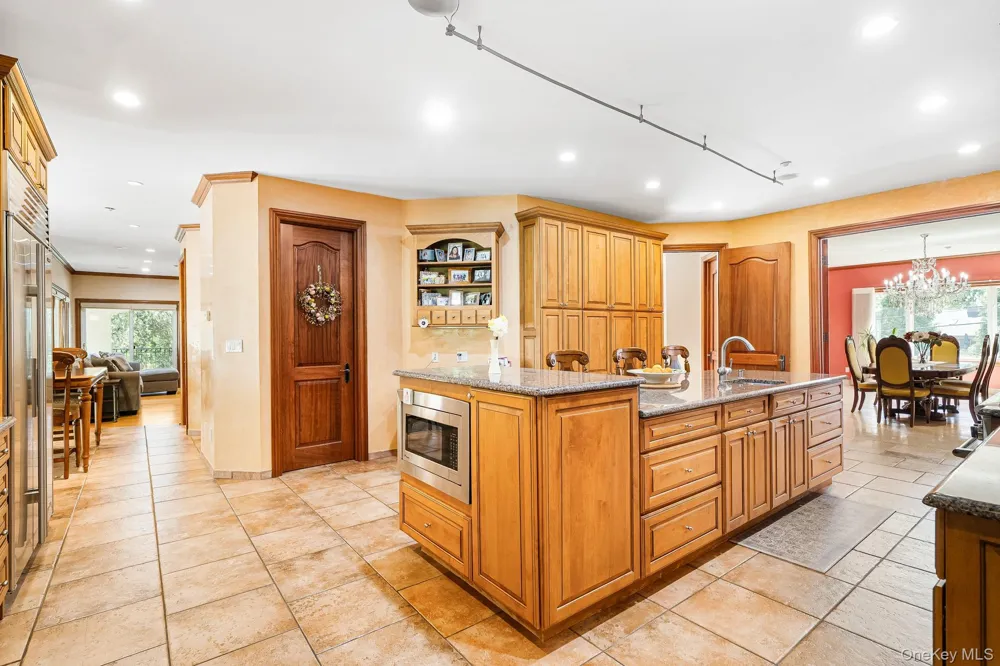 33 Winding Road Farm E Ardsley, NY 10502