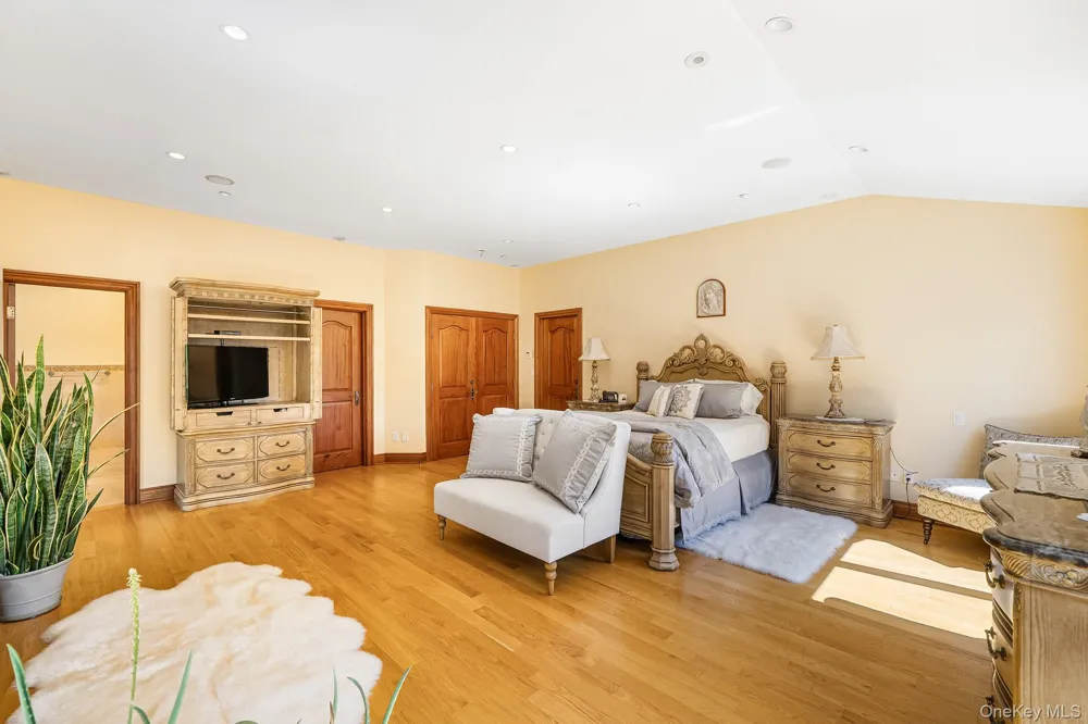 33 Winding Road Farm E Ardsley, NY 10502