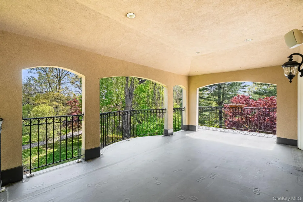 33 Winding Road Farm E Ardsley, NY 10502