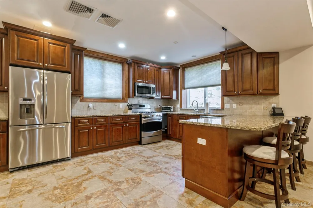 33 Winding Road Farm E Ardsley, NY 10502