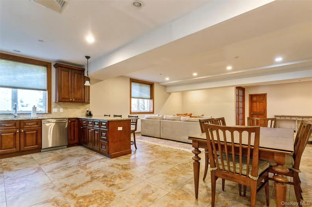 33 Winding Road Farm E Ardsley, NY 10502