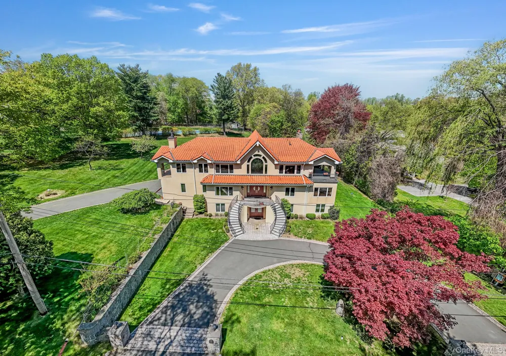 33 Winding Road Farm E Ardsley, NY 10502