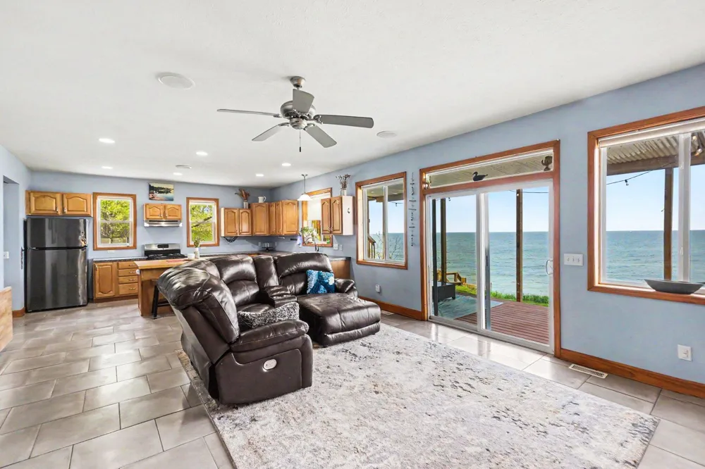 3053 Lakeshore Drive Mears, MI 49436