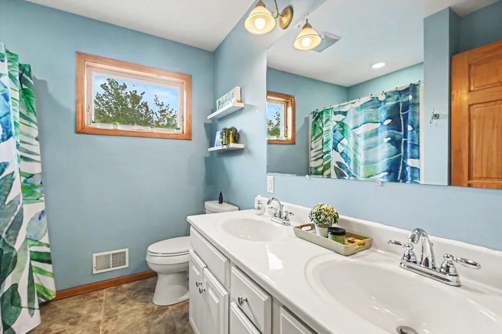 3053 Lakeshore Drive Mears, MI 49436