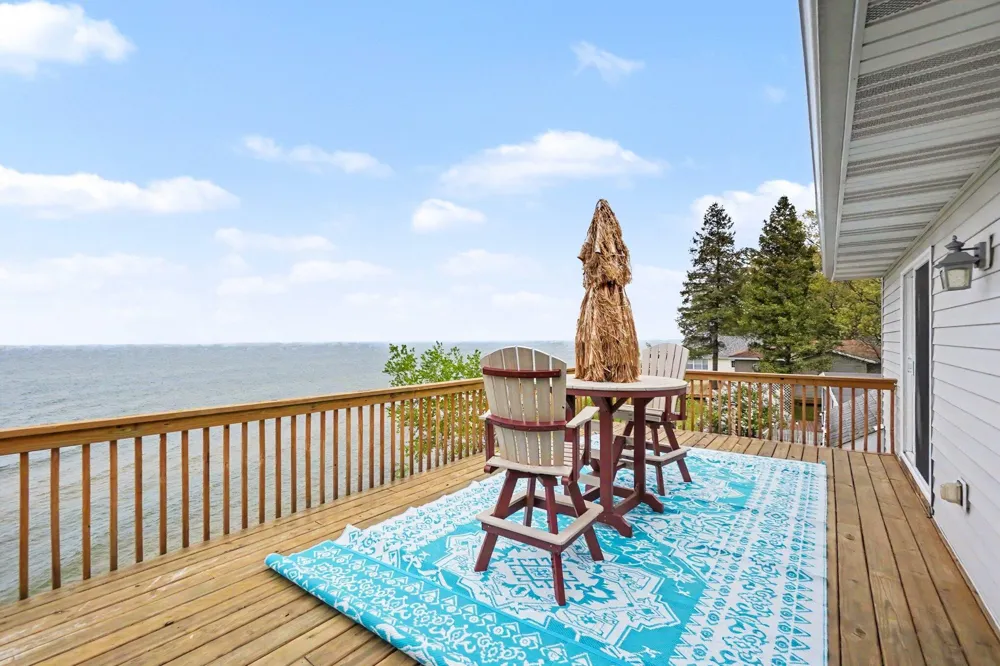 3053 Lakeshore Drive Mears, MI 49436