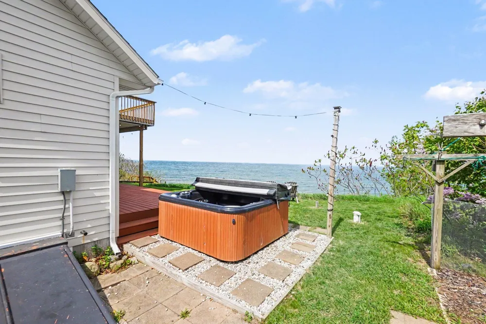 3053 Lakeshore Drive Mears, MI 49436