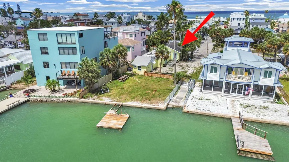 201 90TH AVENUE Treasure Island, FL 33706