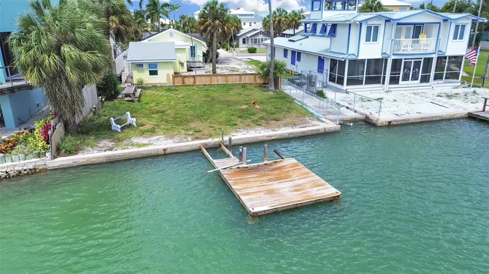 201 90TH AVENUE Treasure Island, FL 33706