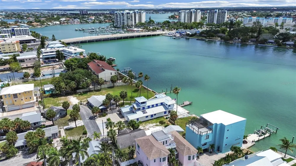 201 90TH AVENUE Treasure Island, FL 33706