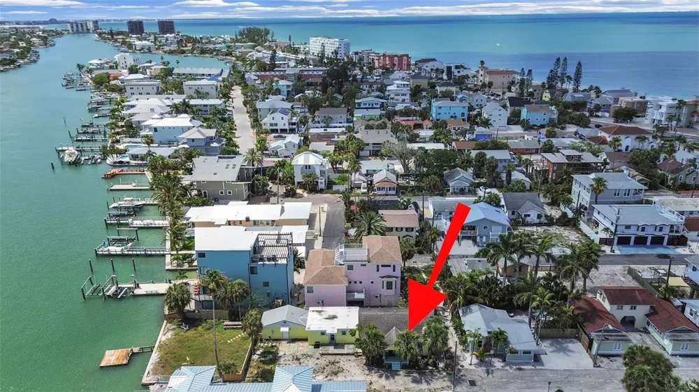 201 90TH AVENUE Treasure Island, FL 33706