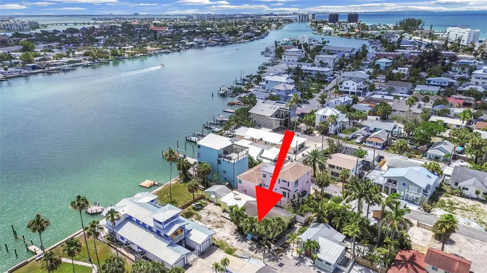 201 90TH AVENUE Treasure Island, FL 33706