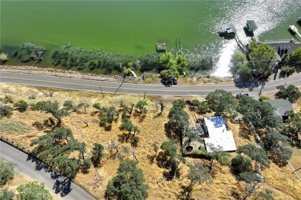 12690 Lakeshore Clearlake, CA 95422