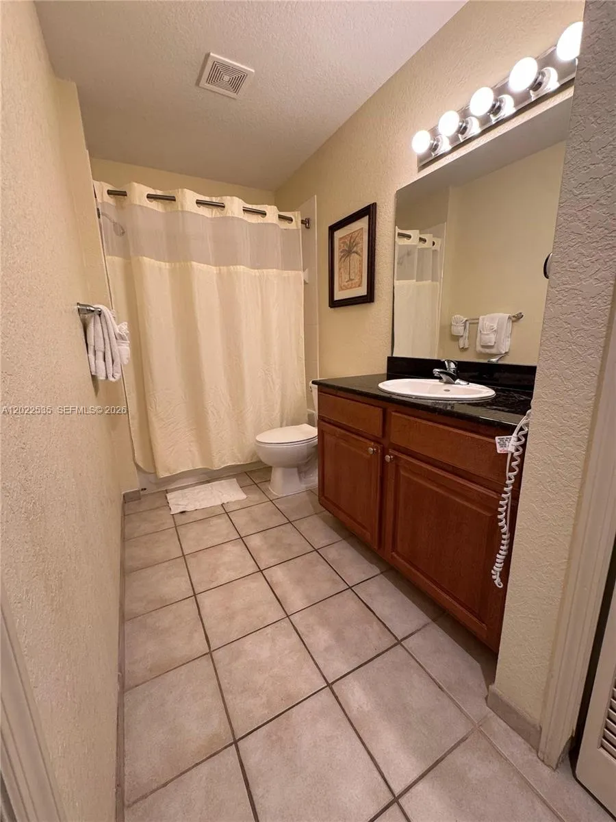 8101 RESORT VILLAGE #31411 Orlando, FL 32821