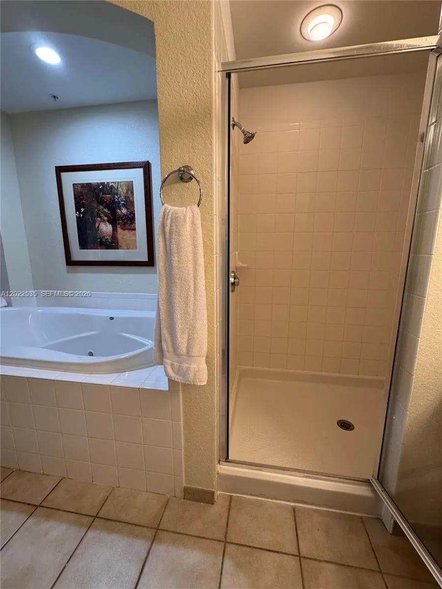 8101 RESORT VILLAGE #31411 Orlando, FL 32821