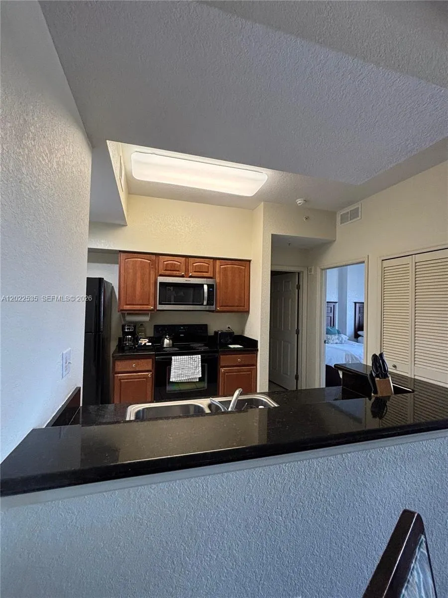 8101 RESORT VILLAGE #31411 Orlando, FL 32821