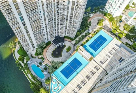 901 Brickell Key Blvd #3307