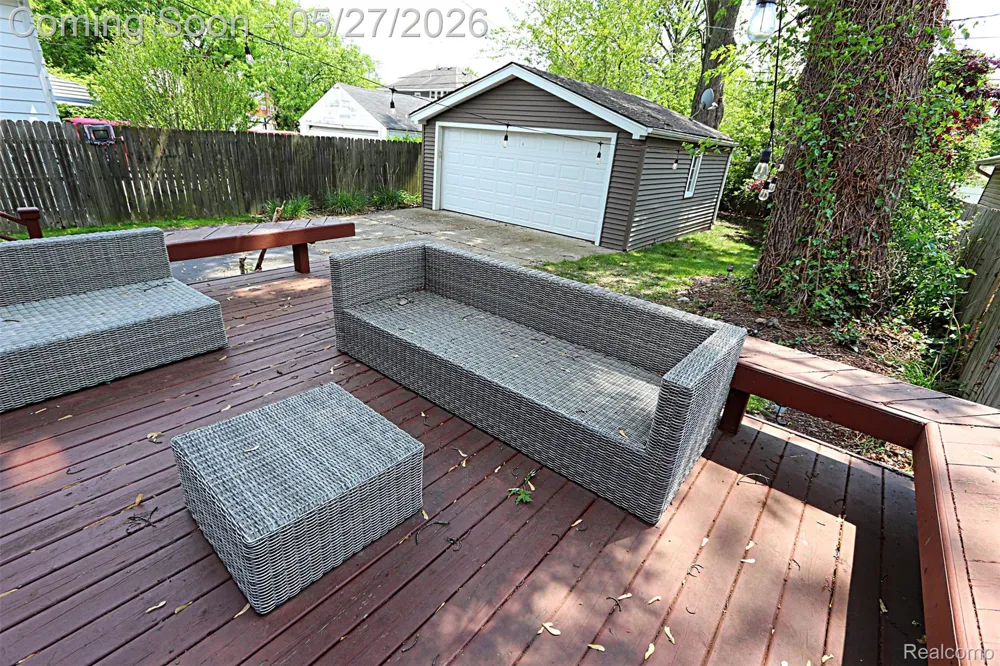 1149 Cambridge Road Berkley City, MI 48072