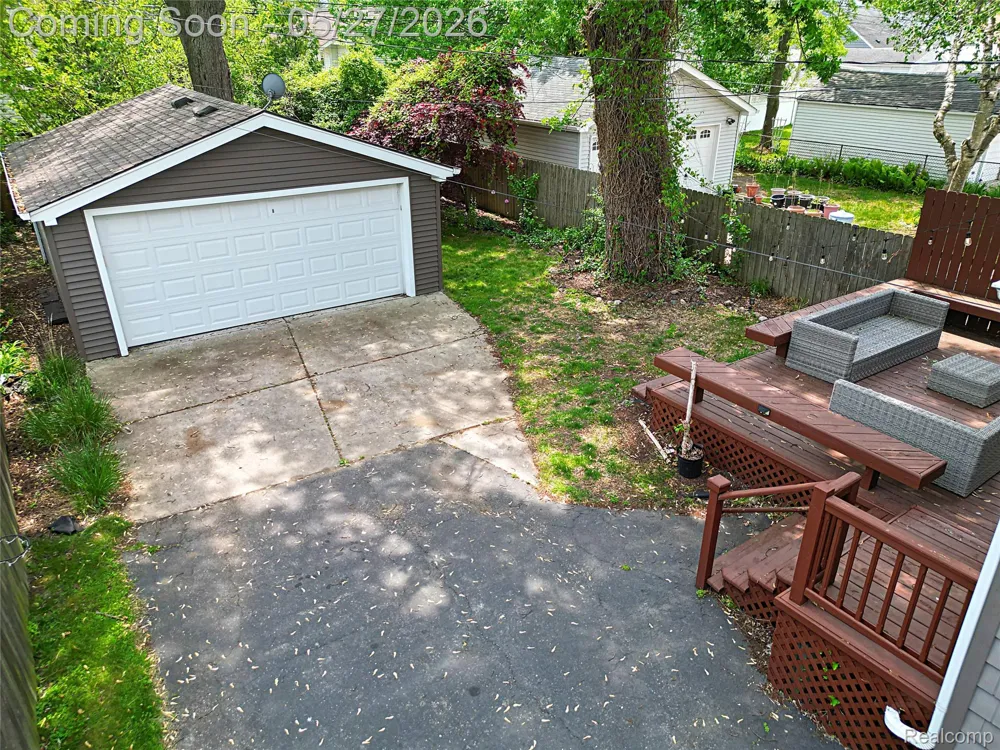 1149 Cambridge Road Berkley City, MI 48072