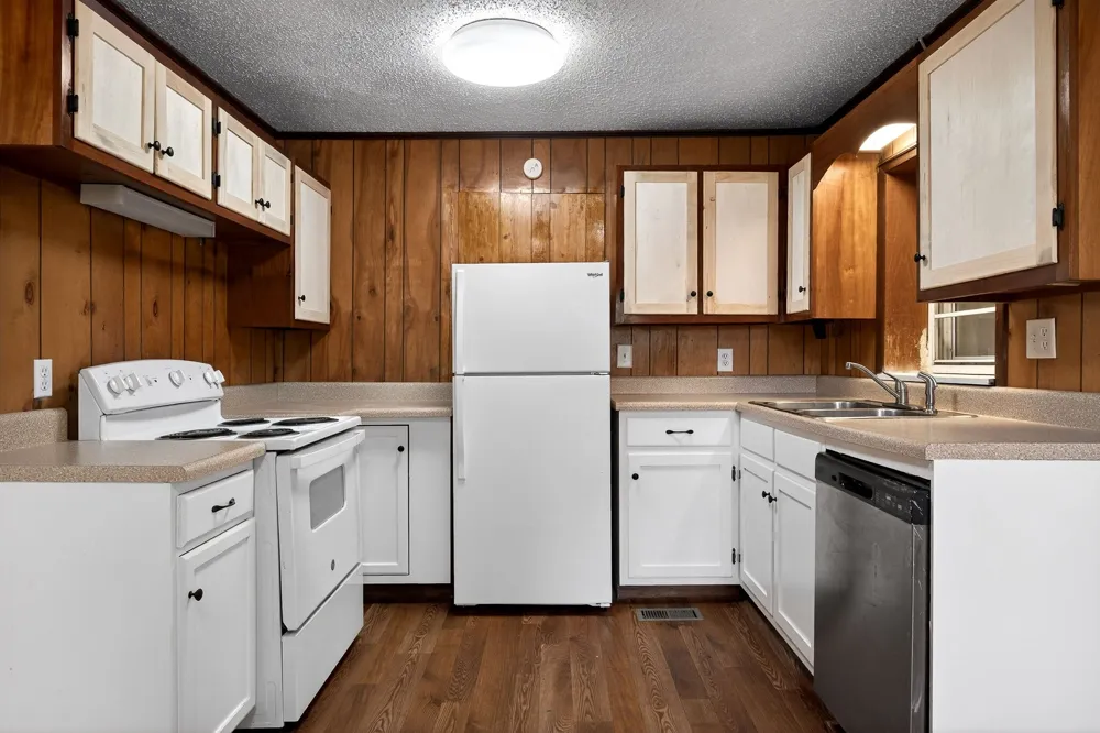 1372 Jamestown Hwy Livingston, TN 38570